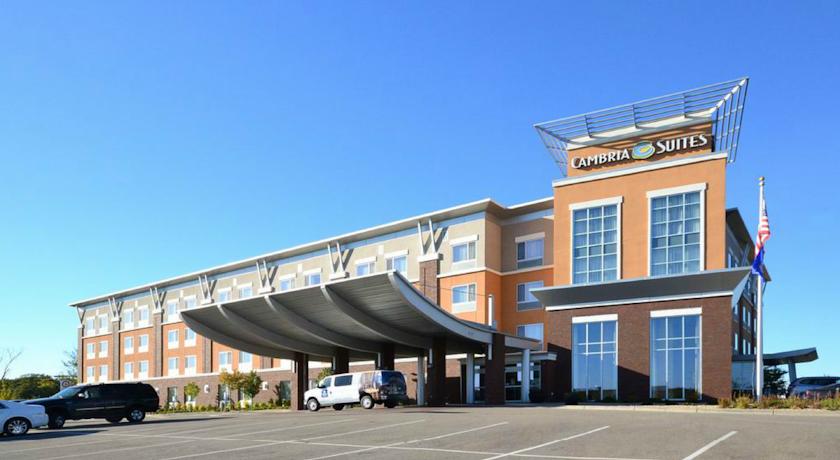 Cambria Suites Maple Grove