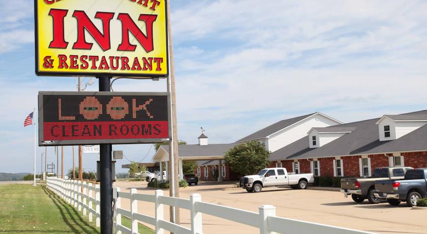 Candlelight Inn&Suites