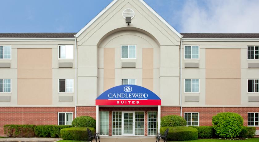 Candlewood Suites Chicago - Libertyville