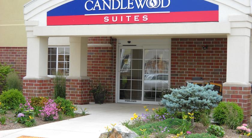 Candlewood Suites Kenosha