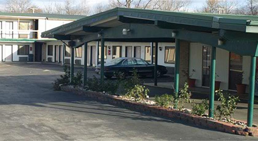 Cassville Budget Inn