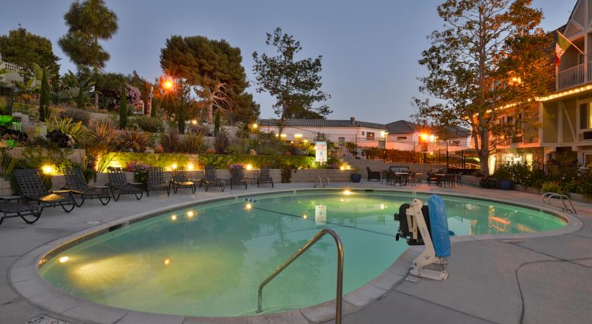 Clarion Carriage House Inn Del Mar Inn