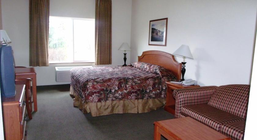 Clatskanie River Inn