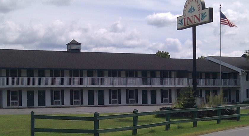 Colonnade Inn