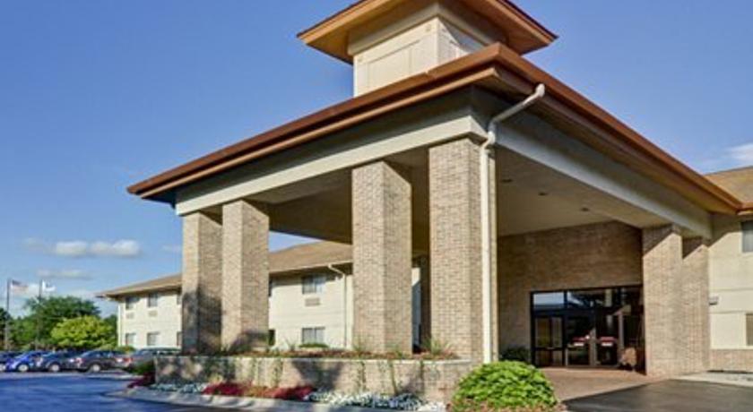 Comfort Inn & Executive Suites Okemos