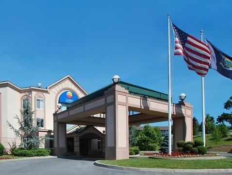 Comfort Inn & Suites Hawthorne