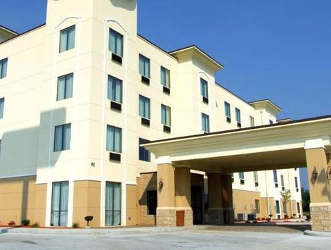 Comfort Inn & Suites Madisonville