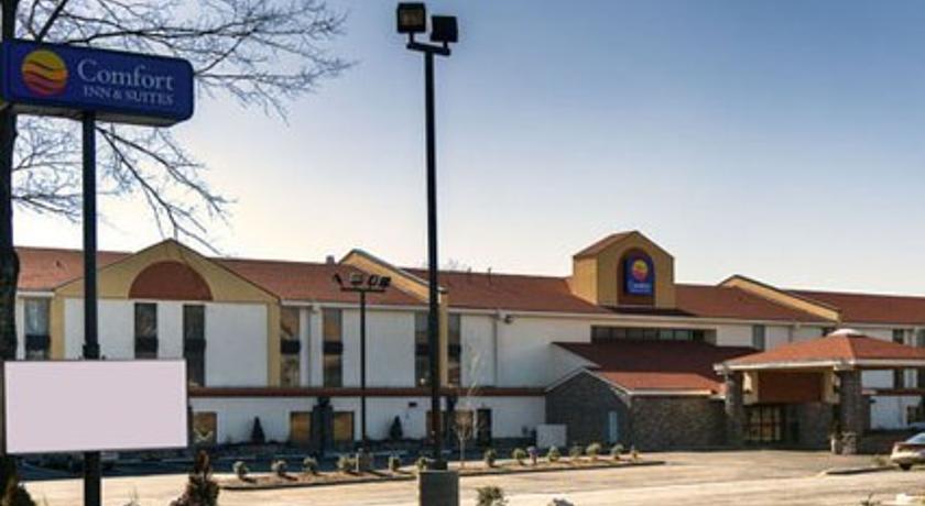 Comfort Inn & Suites Statesville