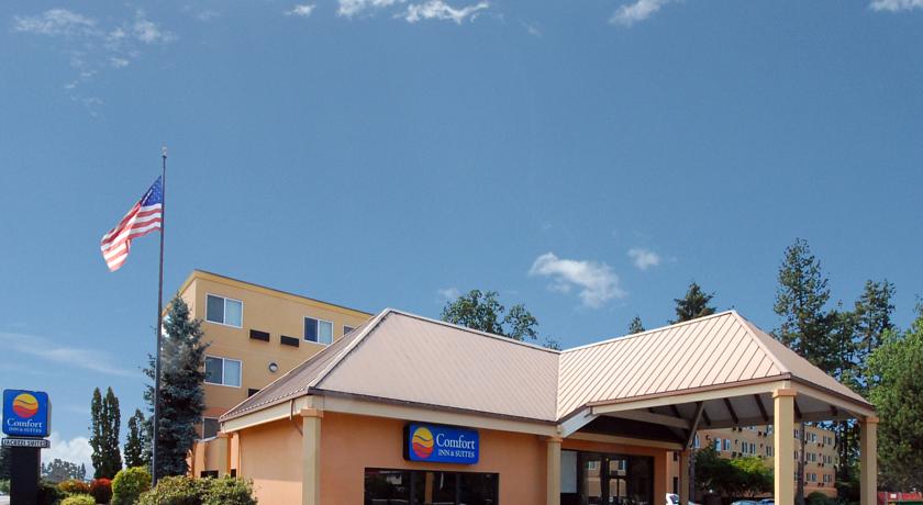 Comfort Inn & Suites West Portland - Beaverton