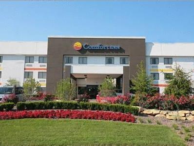 Comfort Inn Pirates Bay Indoor Water Park ex Ramada Shepherdsville