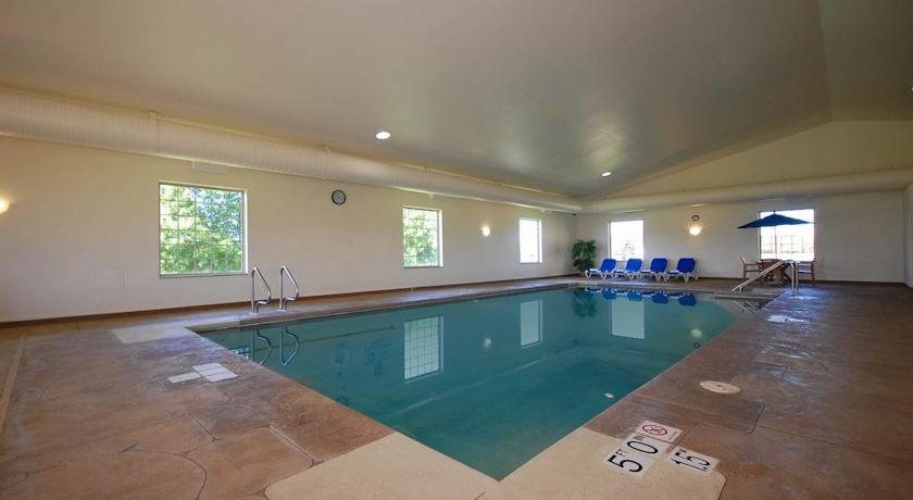 Comfort Suites Delavan