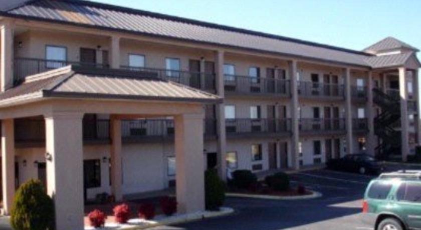 Country Hearth Inn Cayce-West