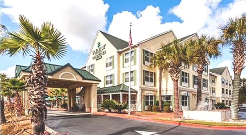Country Inn & Suites by Carlson Hinesville