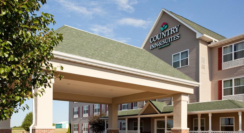 Country Inn & Suites Peoria North