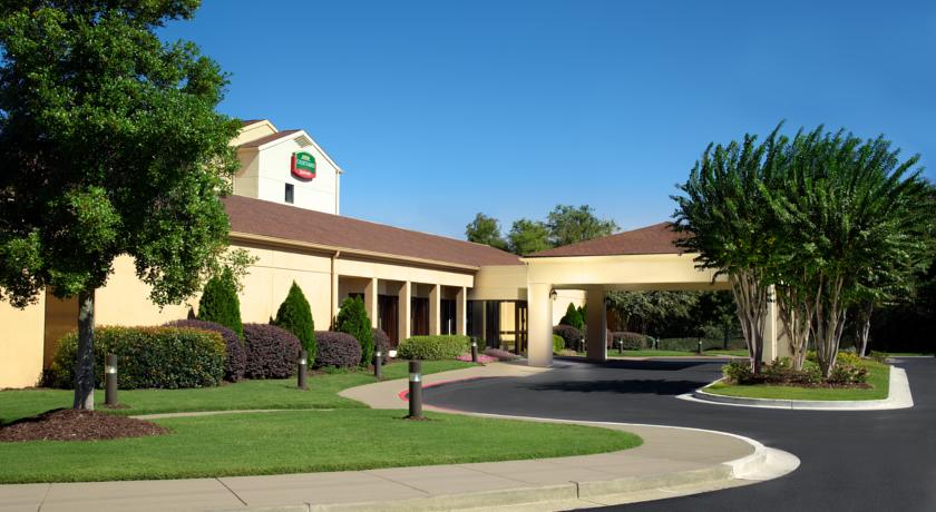 Courtyard Atlanta Airport North Virginia Avenue