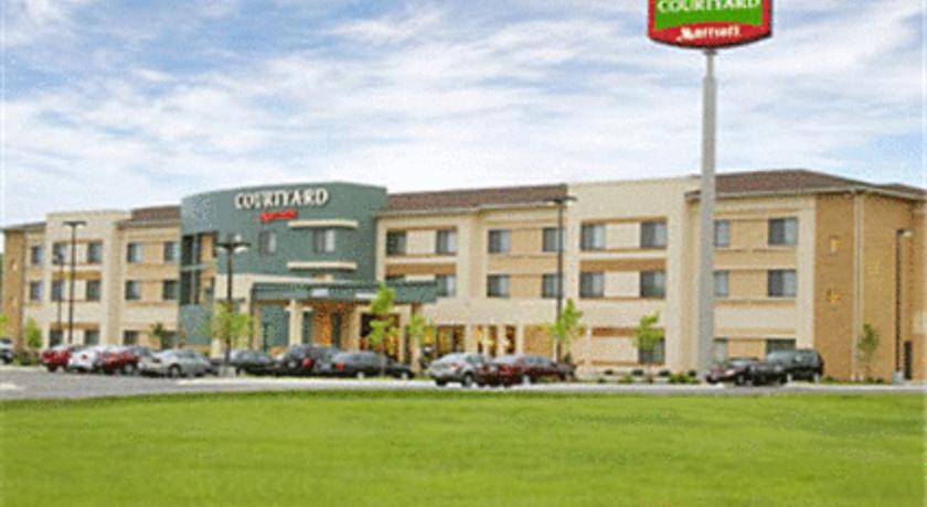 Courtyard  Lafayette