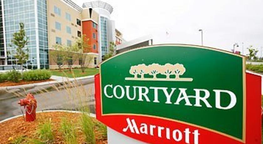 Courtyard Minneapolis Maple Grove-Arbor Lakes