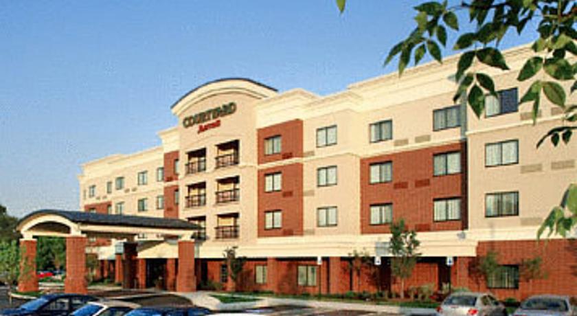 Courtyard Pittsburgh West Homestead Waterfront