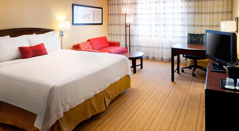 Courtyard Pleasant Hill