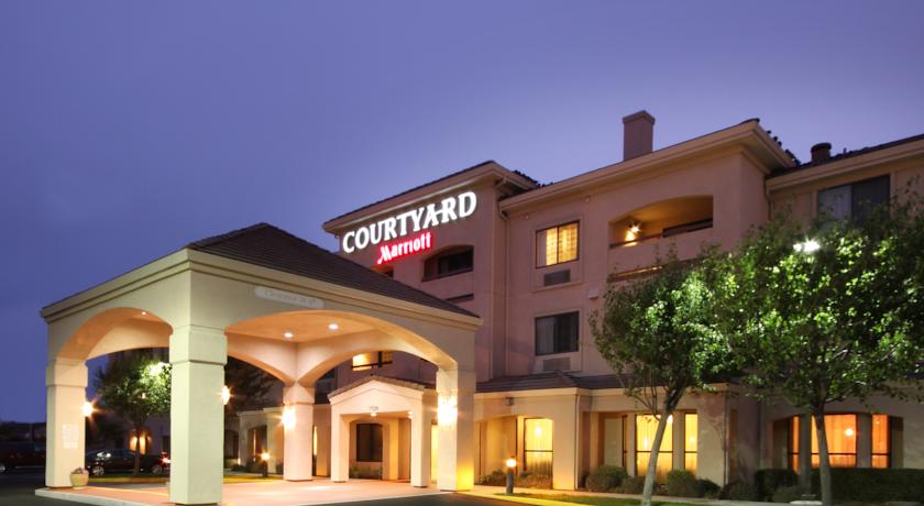 Courtyard Salinas Monterey