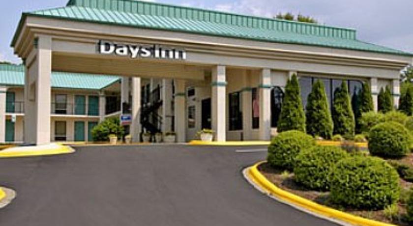 Days Inn Hendersonville