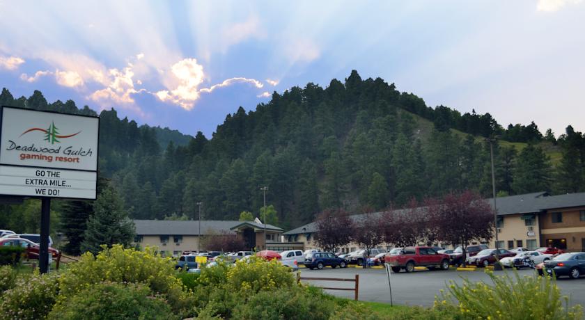 Deadwood Gulch Resort