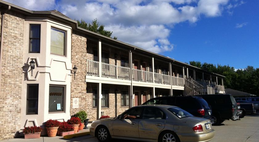 East Street Inn & Suites