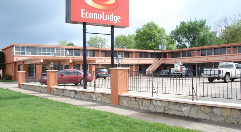 Econo Lodge Winfield