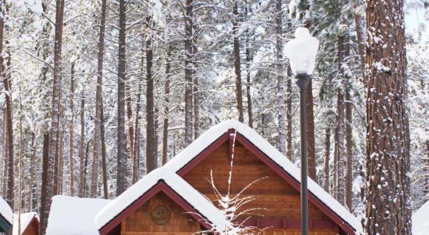 FivePine Lodge and Conference Center