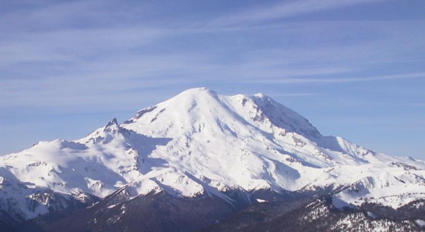 Gateway Inn at Mount Rainier