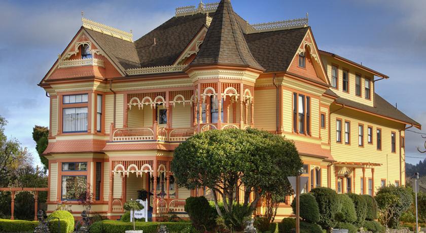 Gingerbread Mansion Inn