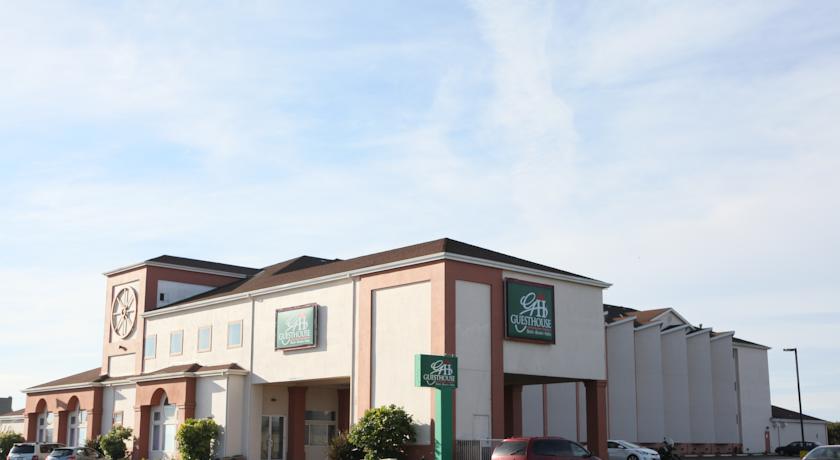 Guesthouse Inn & Suites Ocean Shores