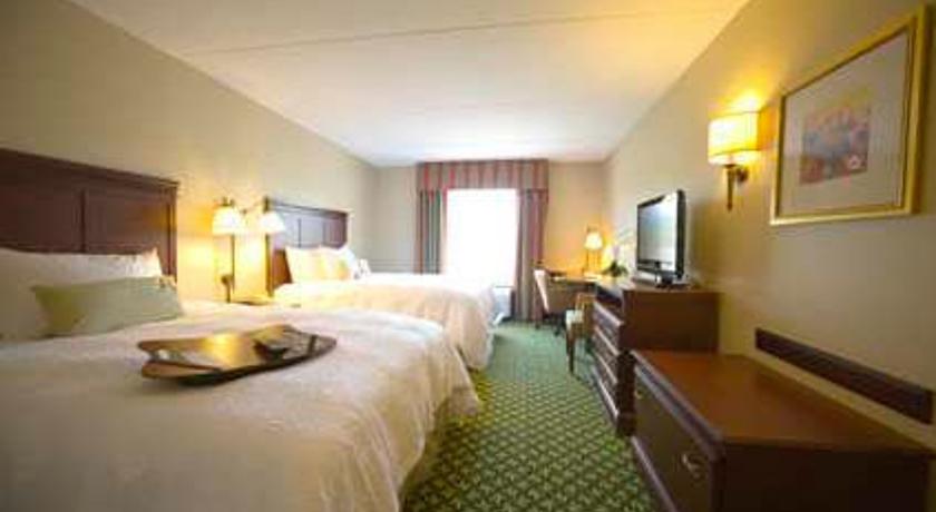 Hampton Inn & Suites Berkshires-Lenox