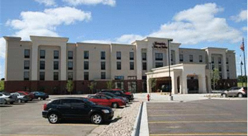 Hampton Inn & Suites Brookings
