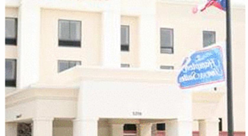 Hampton Inn & Suites Canton