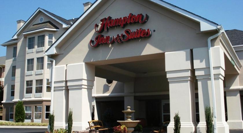 Hampton Inn & Suites Chapel Hill-Durham- Area