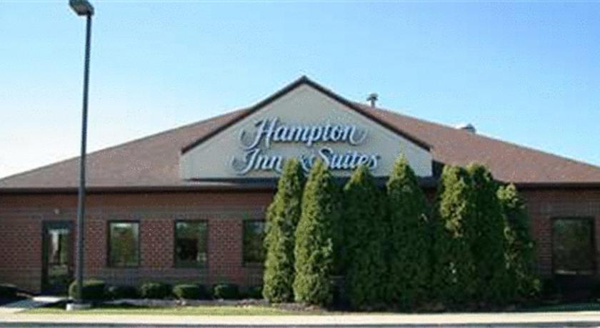 Hampton Inn & Suites Cleveland-Airport-Middleburg Heights