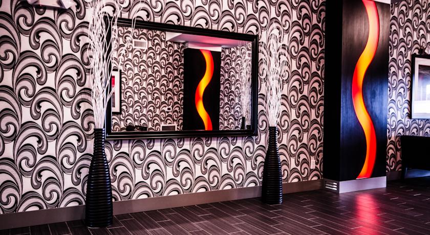 Hampton Inn & Suites DuPont