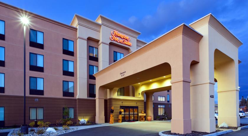 Hampton Inn & Suites Fairbanks