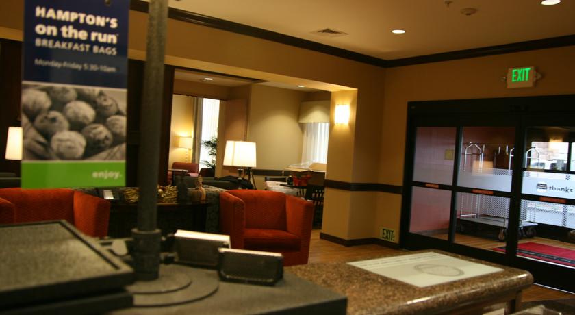 Hampton Inn & Suites Folsom