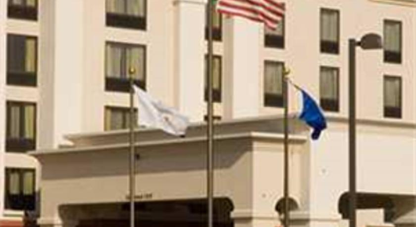 Hampton Inn & Suites Lino Lakes