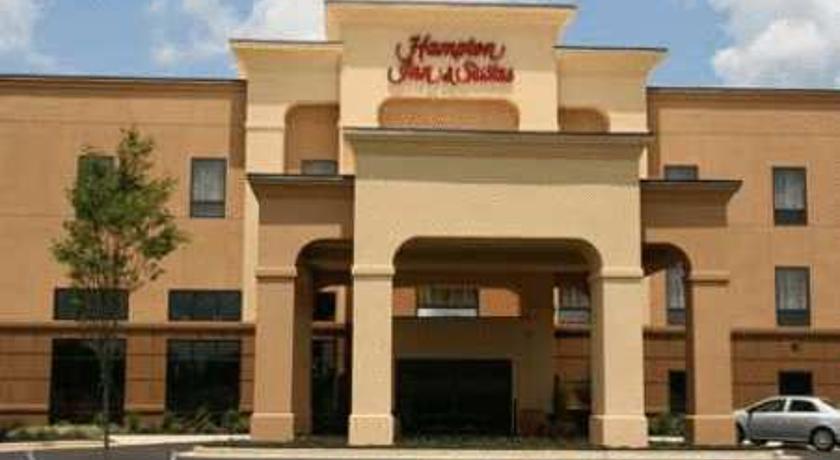 Hampton Inn & Suites West Point