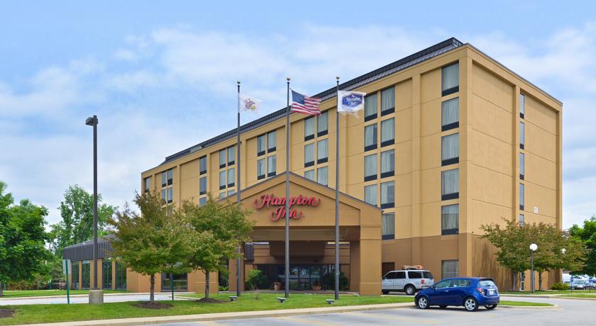 Hampton Inn Chicago-Carol Stream