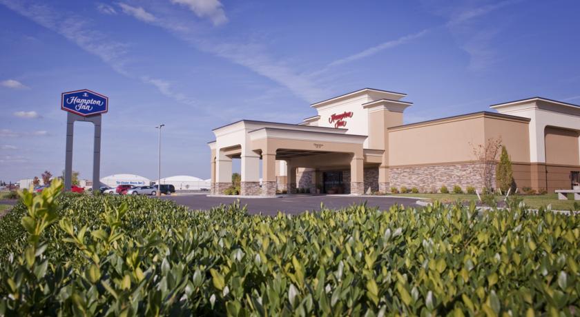 Hampton Inn Evansville-Airport ex Evansville Plaza and Suites