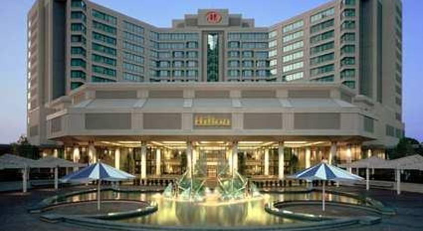 Hilton East Brunswick