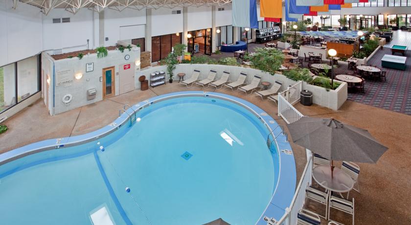 Holiday Inn Alton Lewis&Clark Trail Site