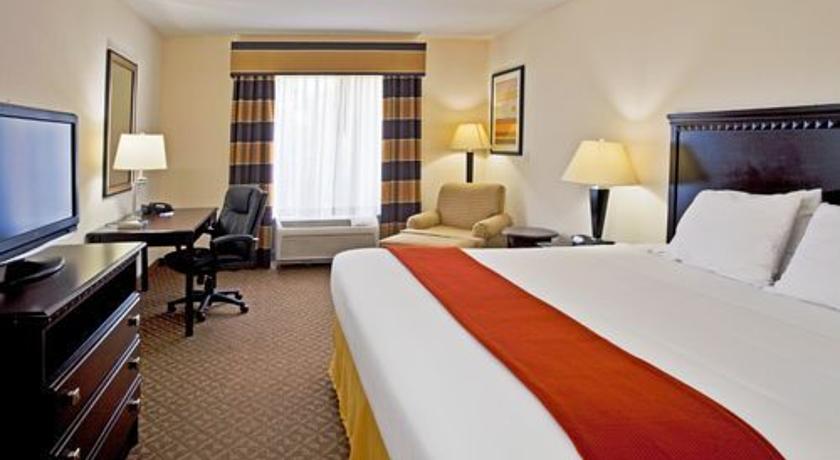 Holiday Inn Express & Suites Bartow