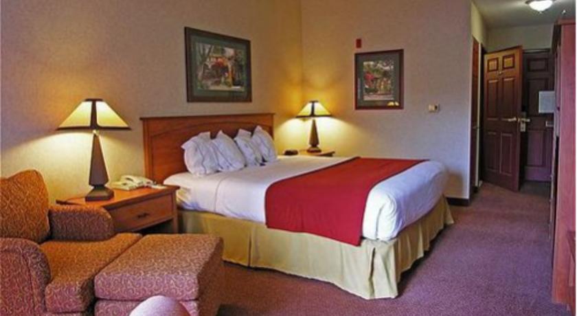 Holiday Inn Express & Suites Manteca
