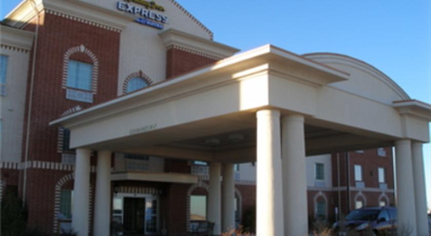 Holiday Inn Express & Suites Pampa