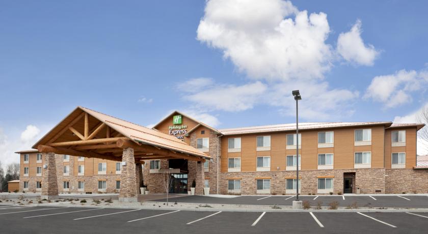 Holiday Inn Express & Suites Sandpoint North